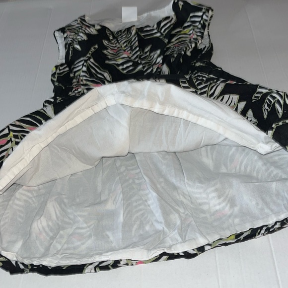 Girls Zebra Leaf Poplin Fit And Flare Dress - Size 3T - Picture 5 of 5